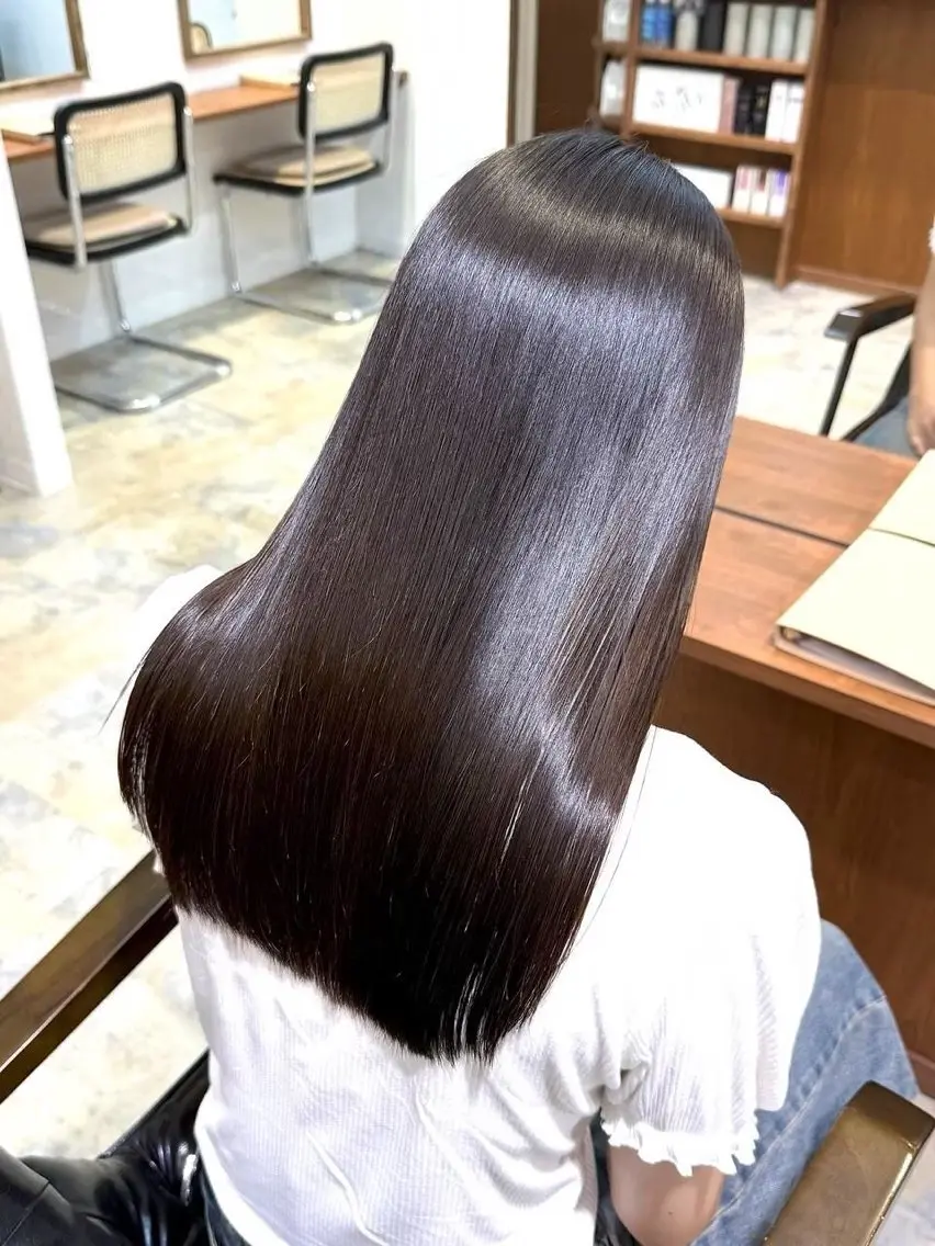 セミロング ヘアカラー トリートメント 高杉 梨苑のヘアスタイル