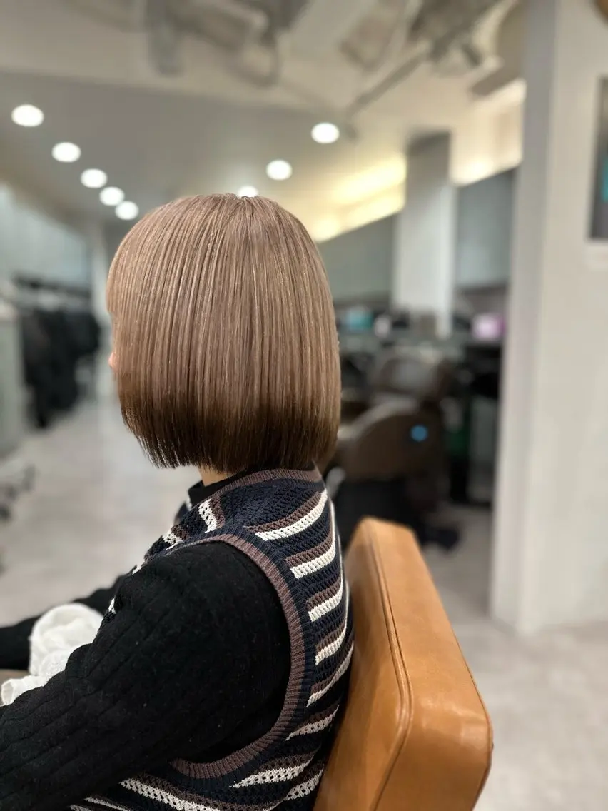 ショート カラー ベージュカラー ブラウンカラー ホワイトベージュ ヘアカラー トリートメント 特殊カラー特化 ✂️SHIAN フジのヘアスタイル