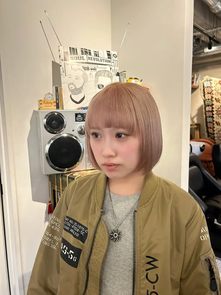 ミディアム はな SPURのヘアスタイル