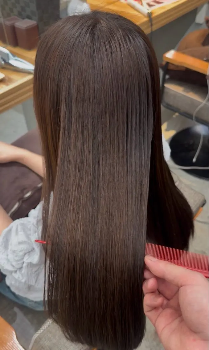 ロング カット ヘアカラー 縮毛矯正 トリートメント 髪質改善JILL 桑原のヘアスタイル