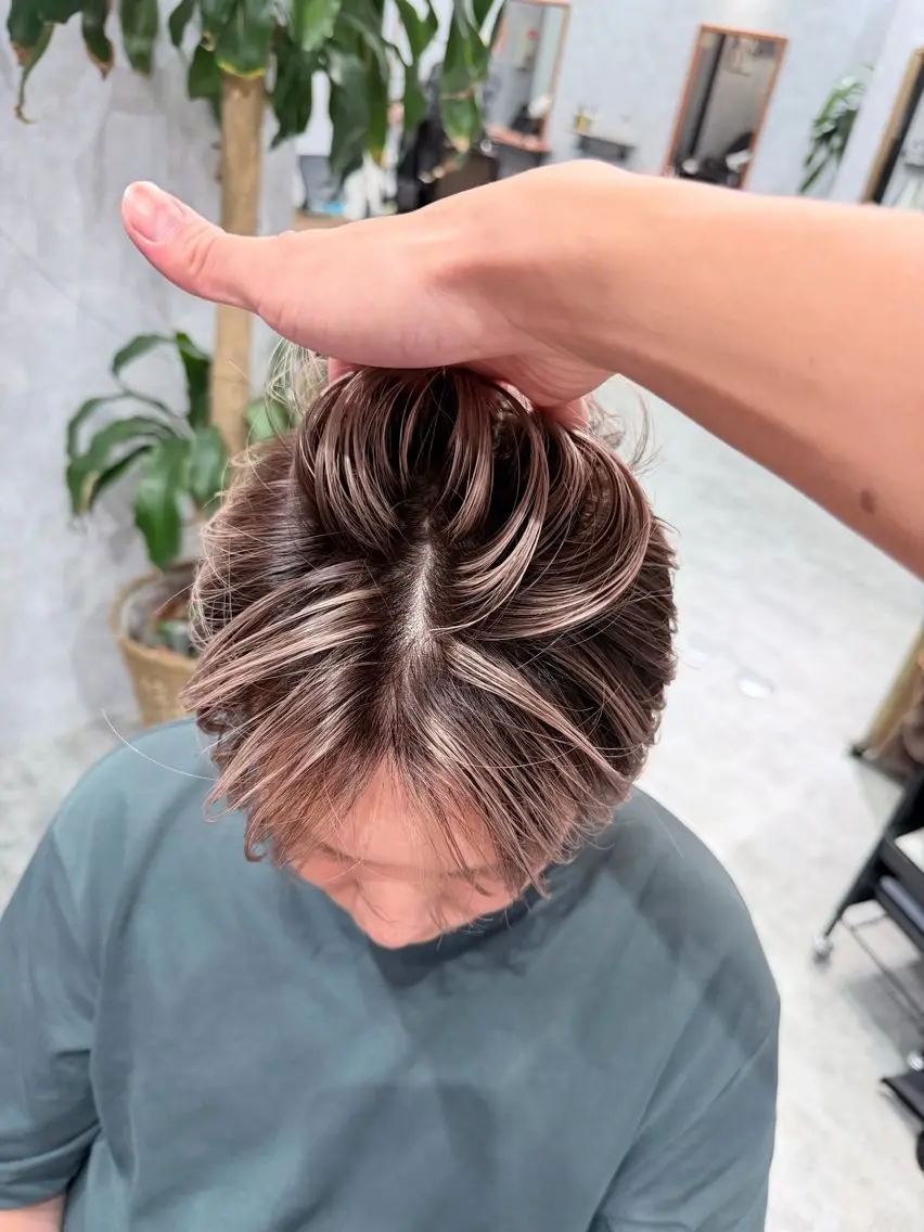 ショート カラー メンズ メンズバレイヤージュ バレイヤージュ レイヤーカット ヘアカラー C'LD Hair トモヤのヘアスタイル