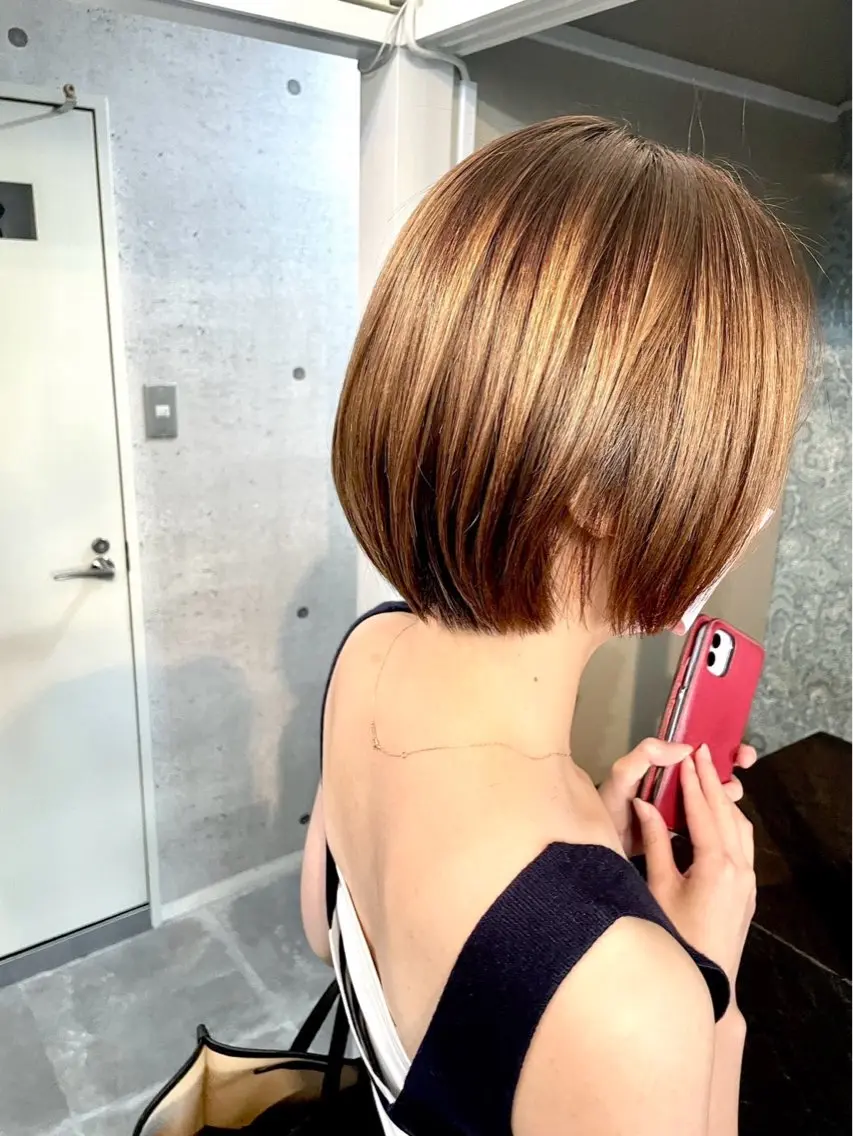 ミディアム カットモデル✂︎ 光翼のヘアスタイル