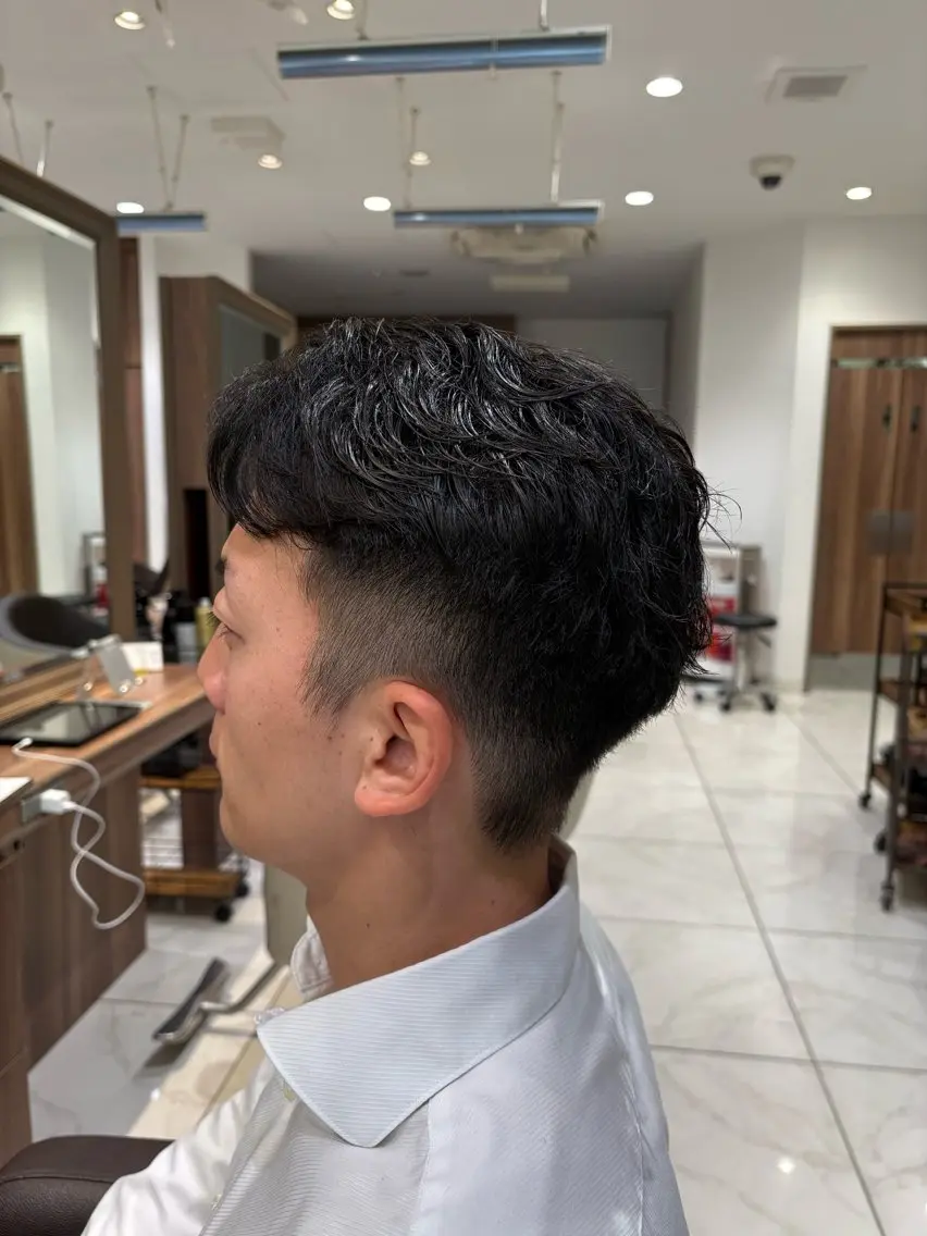 メンズ 縮毛矯正特化💎& 透明感カラー✨レオのヘアスタイル