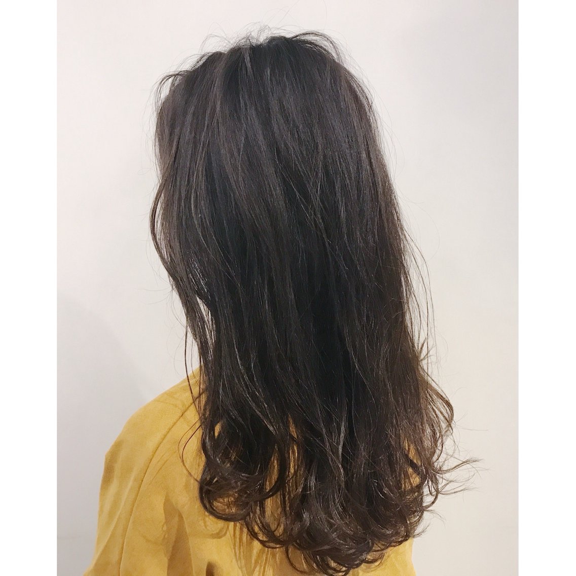 セミロング カラー 溝口 幾子のヘアスタイル