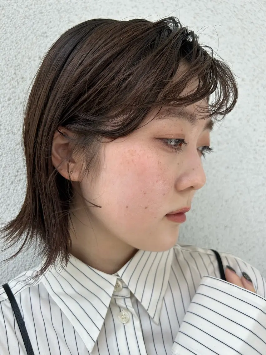 ミディアム カラー 薄暮 マツイ　レンのヘアスタイル