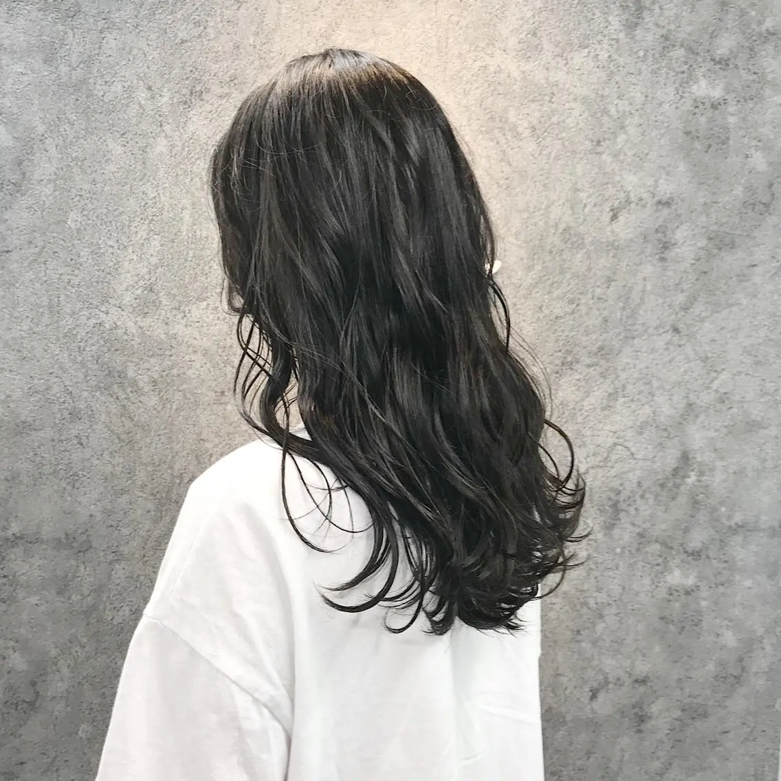 セミロング アッシュ カット ヘアカラー トリートメント 所渉/韓国レイヤー /ウルフカットのヘアスタイル