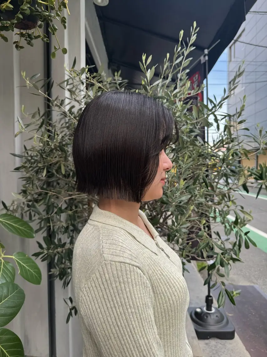 ショート カラー アッシュ オリーブアッシュ オレンジ ボブ カット ヘアカラー トリートメント ENIF　大島 芽生のヘアスタイル