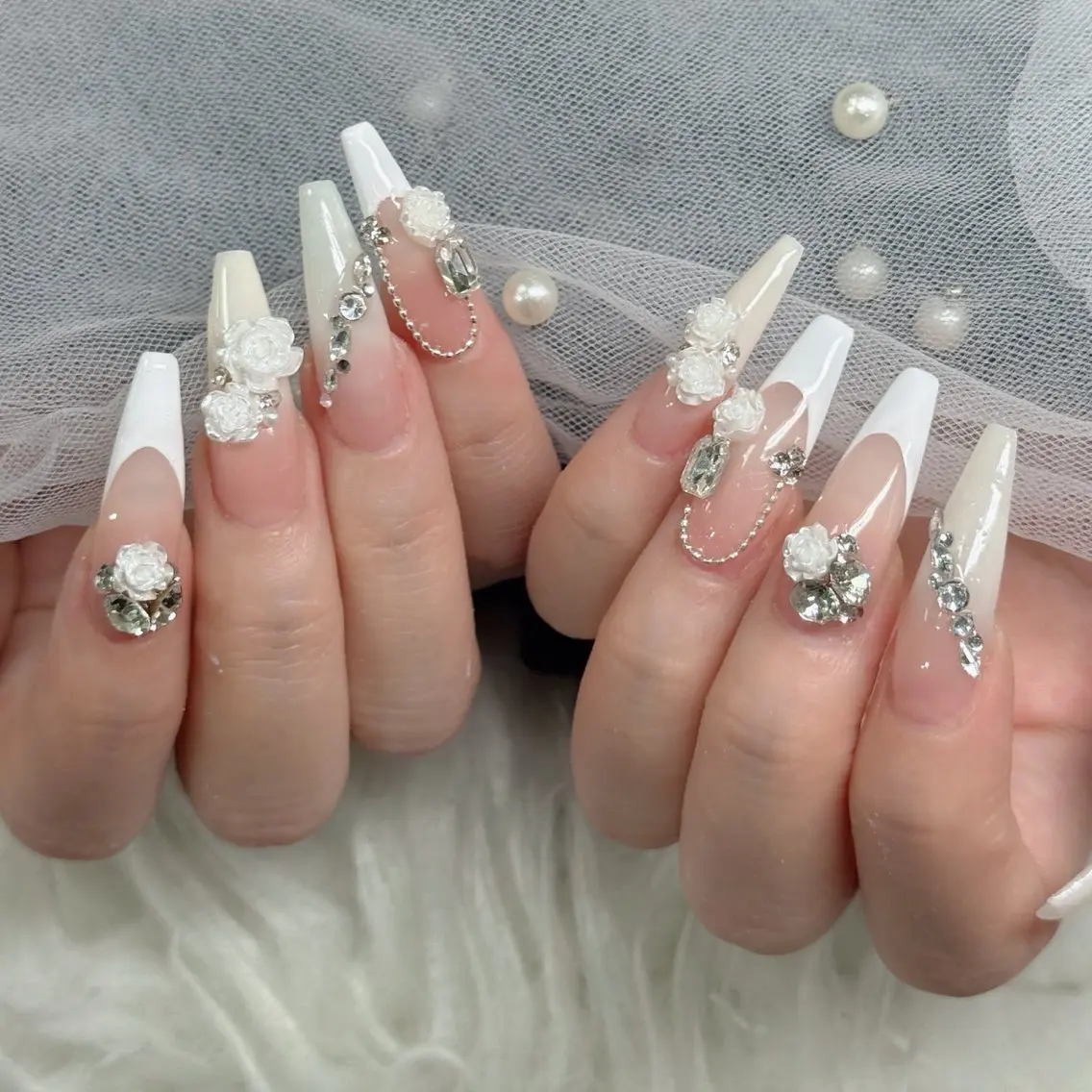 ネイル フットネイル フレンチネイル グラデーション 韓国ネイル ロングネイル ハンドネイル Hani Nail Salonのネイルデザイン