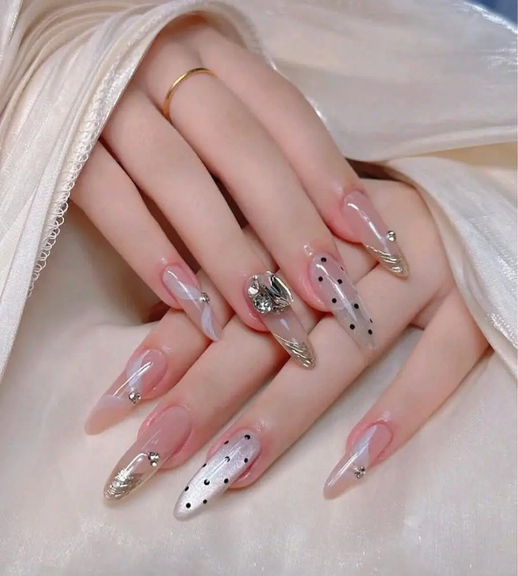 ネイル アートネイル ジェルネイル グラデーション マグネットネイル ニュアンスネイル ハンドネイル Ryu nail studioのネイルデザイン