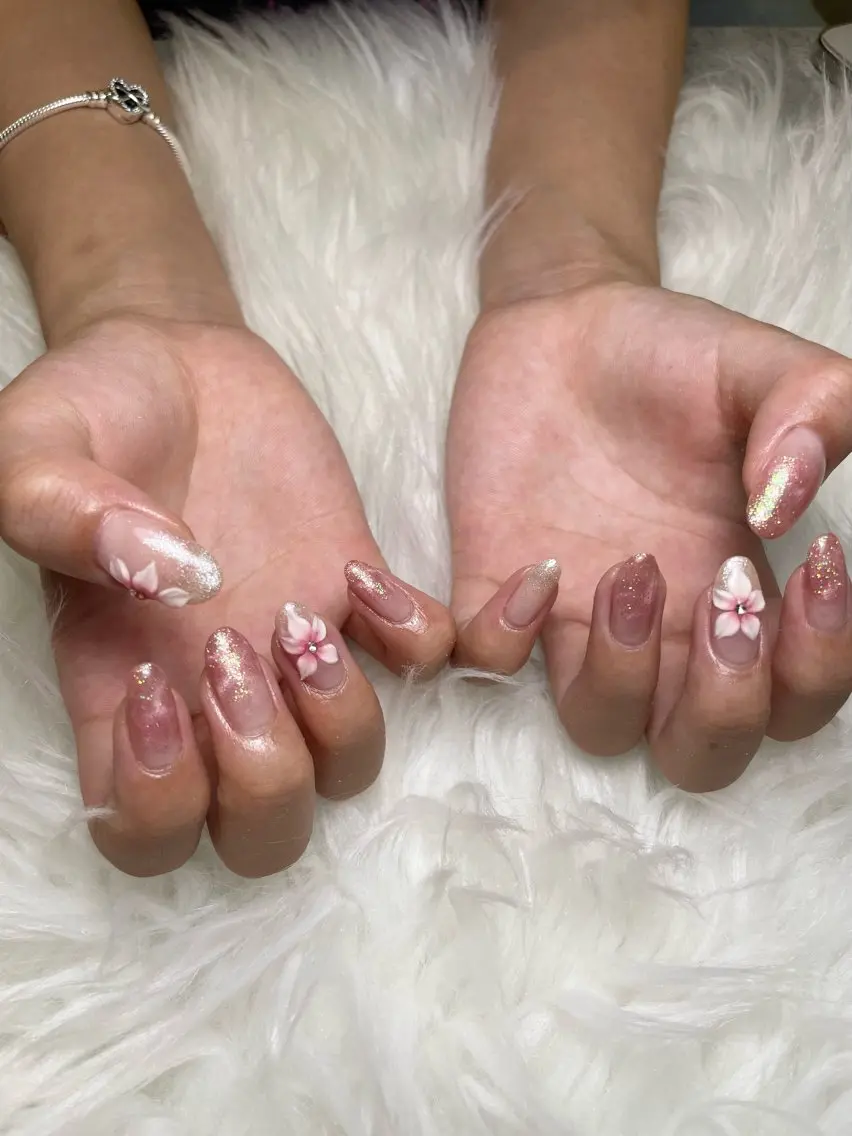 ネイル ハンドネイル SunnyRoa aguri ୨୧˖*のネイルデザイン
