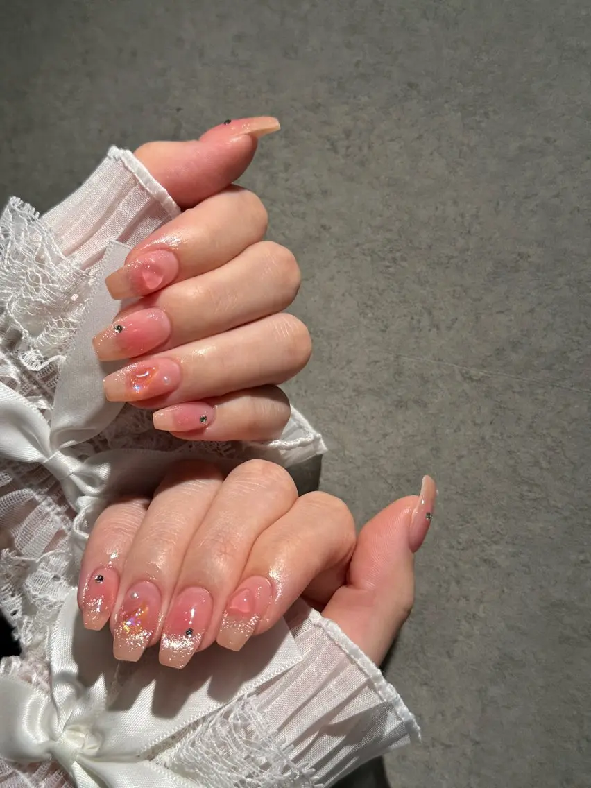 ネイル I-nailロング /ワンホン/キラキラのネイルデザイン