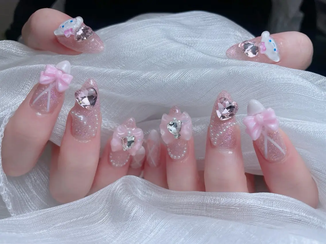 ネイル アートネイル 長さ出し フレンチネイル ジェルネイル ガーリー 中野駅から2分 MEO NAILのネイルデザイン