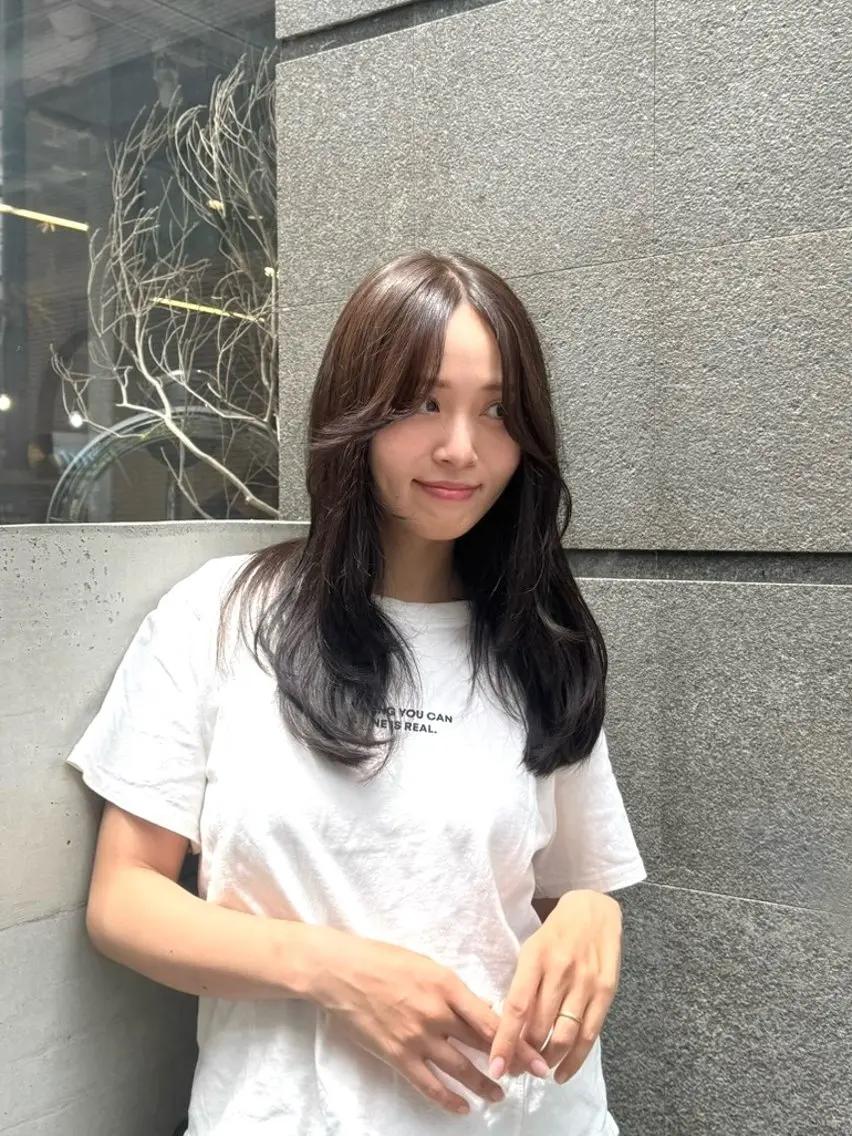 セミロング ヘアカラー トリートメント ヘアセット 艶カラー/レイヤー/ 顔周り/ゆな🕊️のヘアスタイル