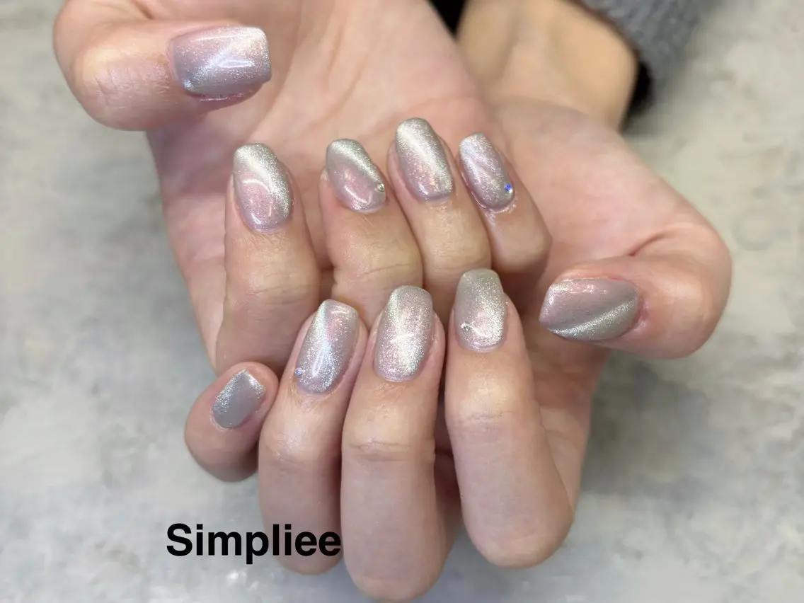 ネイル オーロラネイル マグネットネイル ハンドネイル 🎀MOENA/渋谷 シンプリーNAILのネイルデザイン