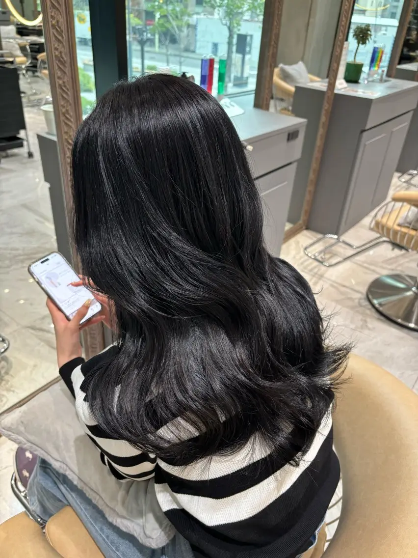 (実習、就活の方へ✨️)カット✂️➕黒染めを使わない地毛風カラー🥣➕1ステップトリートメント✨️の写真