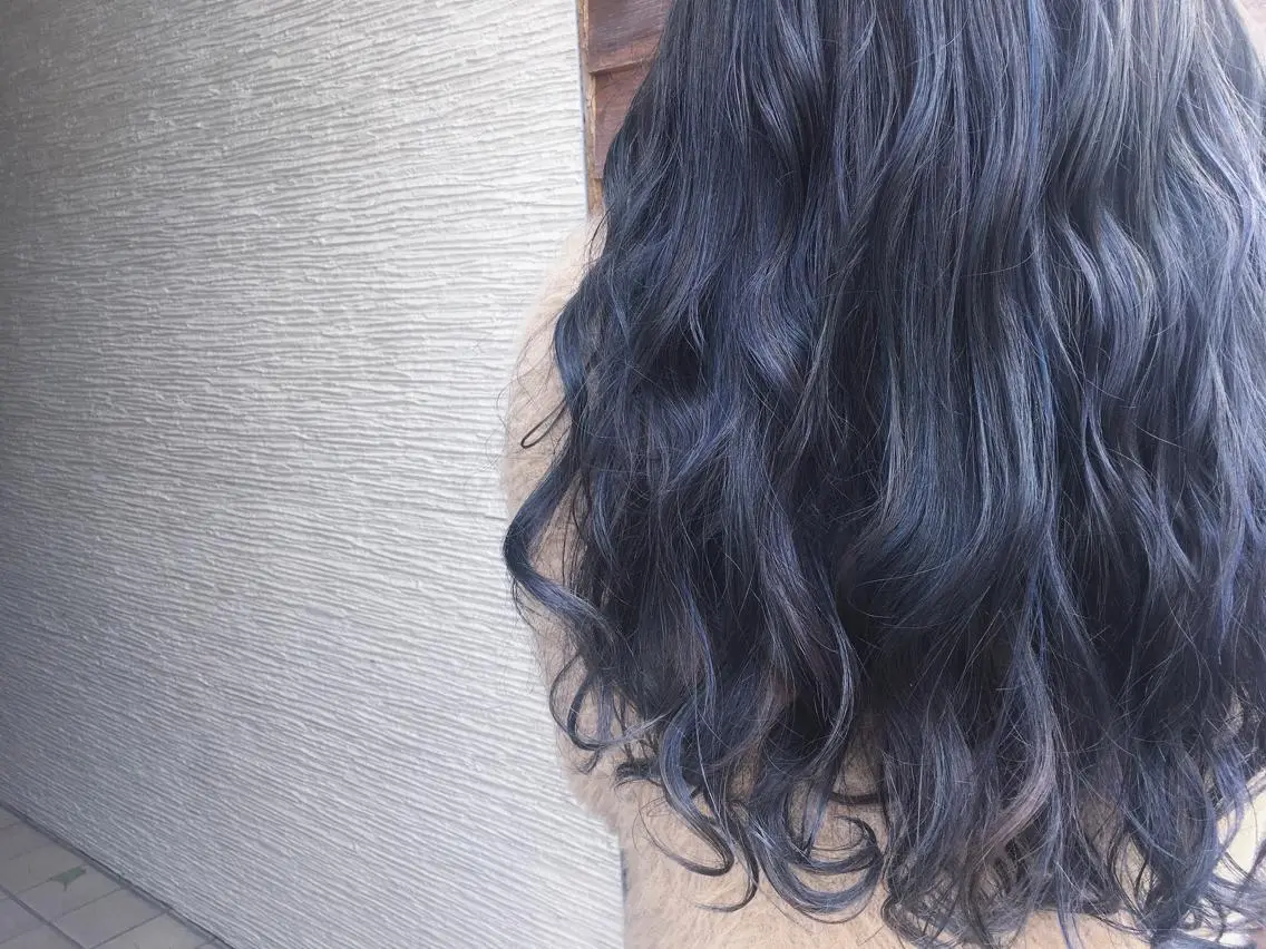 ロング カラー ダブルカラー ハイライトカラー ネイビーカラー パープルカラー 3Dハイライト ヘアカラー トリートメント てんま さやかのヘアスタイル