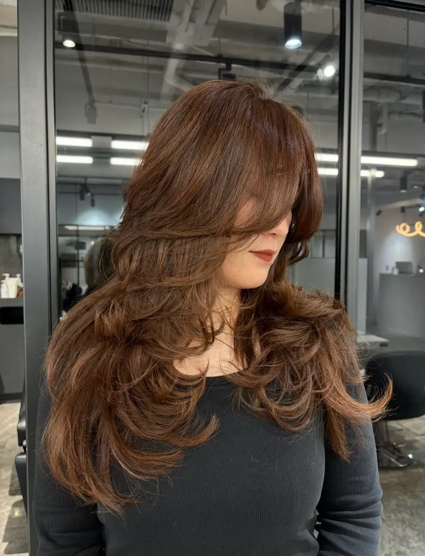 ロング karin🪩海外風 バタフライカットのヘアスタイル