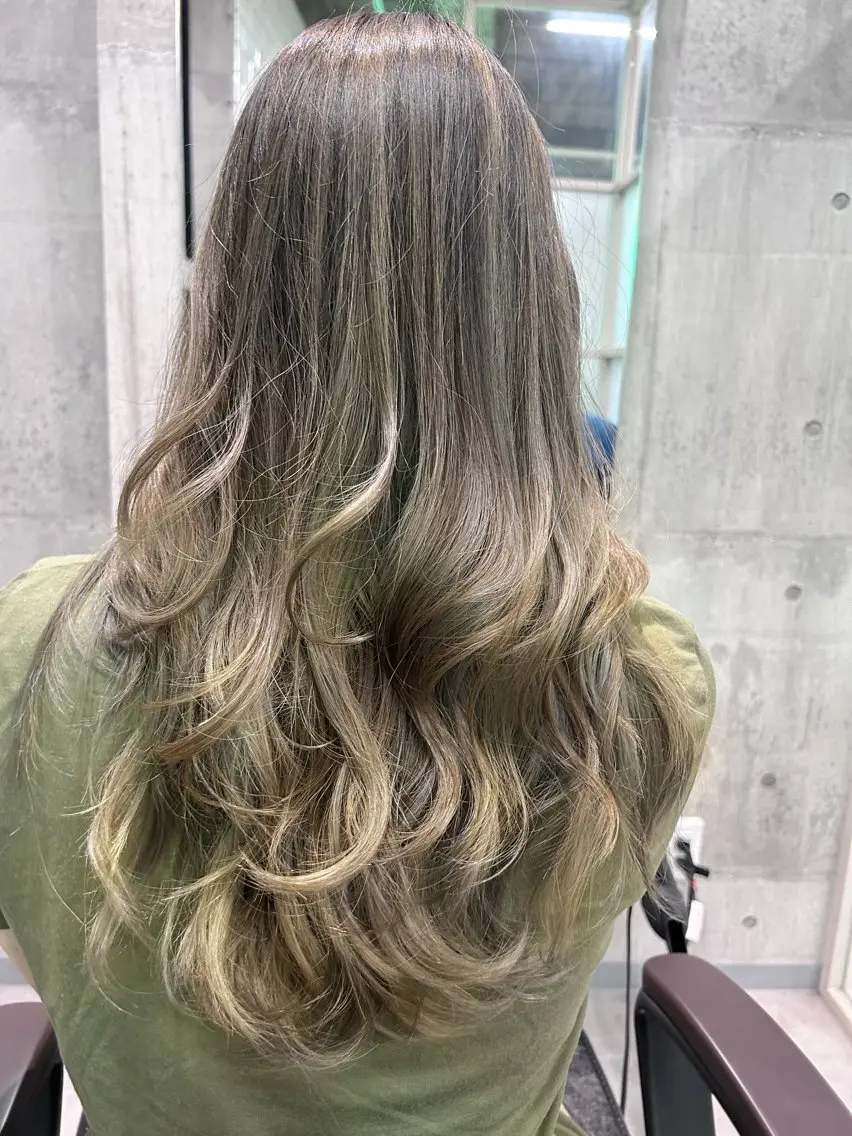 ロング カラー ヘアアレンジ ショートボブ アクアカラー バレイヤージュ ブリーチ ケアブリーチ ヘアカラー トリートメント newi赤羽 ✂️KEN✂️のヘアスタイル