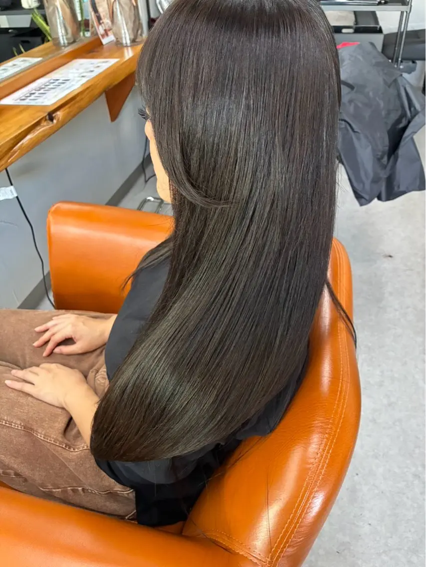 ロング カット ヘアカラー トリートメント 森 まりのヘアスタイル