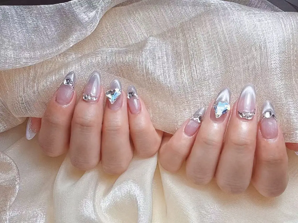ネイル ENsalon AKIRAのネイルデザイン
