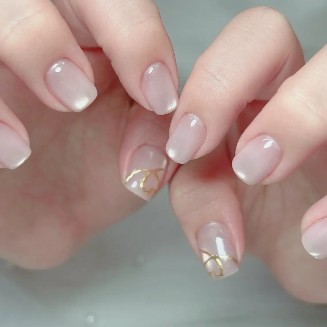 ネイル オーロラネイル キラキラネイル ラメ(グリッター) ロングネイル 春ネイル ハンドネイル Cute Tips nailのネイルデザイン