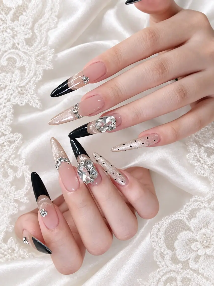 ネイル 韓国ネイル マグネットネイル 持ち込み ハンドネイル RINA Nailのネイルデザイン