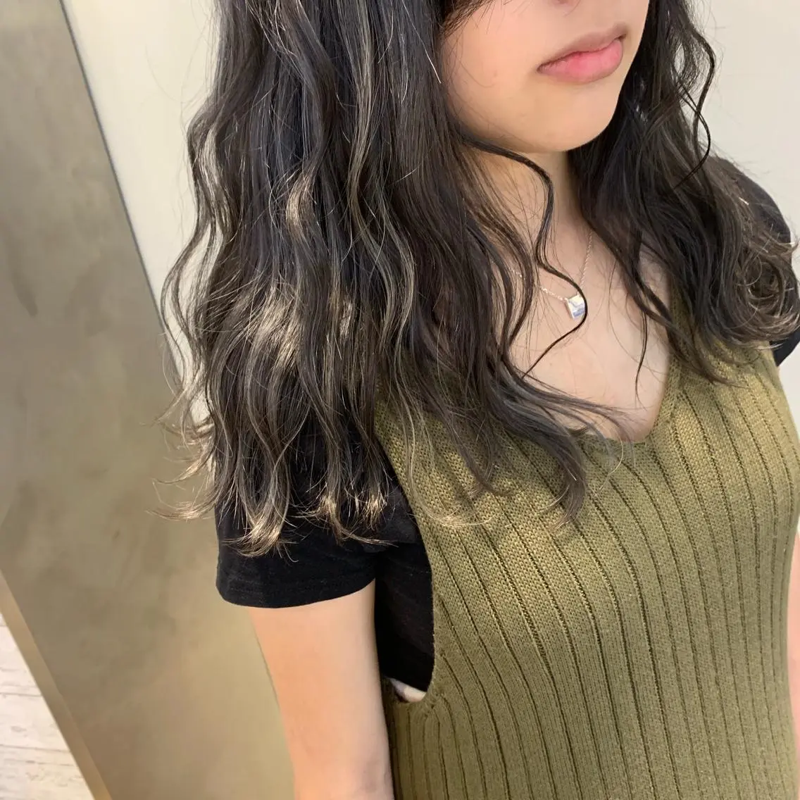 カラー ハイライトカラー 天野 利咲のヘアスタイル