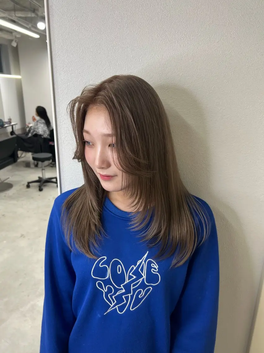 セミロング カット ヘアカラー maya🇰🇷韓国 レイヤー/顔まわりのヘアスタイル