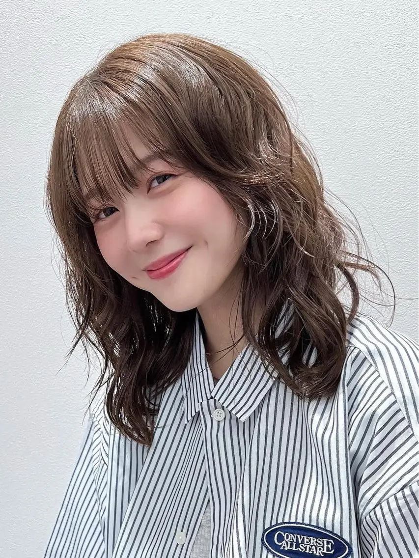 ミディアム パーマ ミディアムパーマ 髪質改善カラー Unami 太田英寿のヘアスタイル