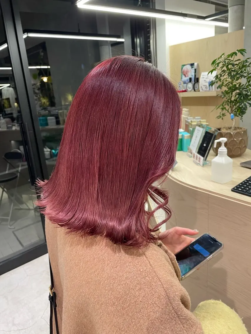 ミディアム カラー ピンクカラー hana🍑 ブリーチなしピンクのヘアスタイル