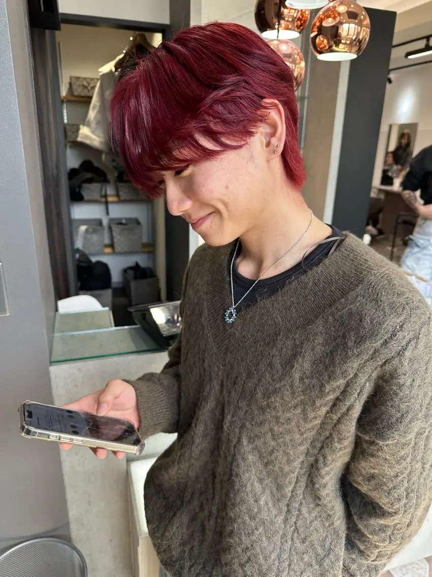 ショート カラー メンズ メンズブリーチ メンズハイトーン ベージュカラー ブリーチ 透明感カラー カット ヘアカラー トリートメント AYAKASA 暖色カラー/レイヤーのヘアスタイル