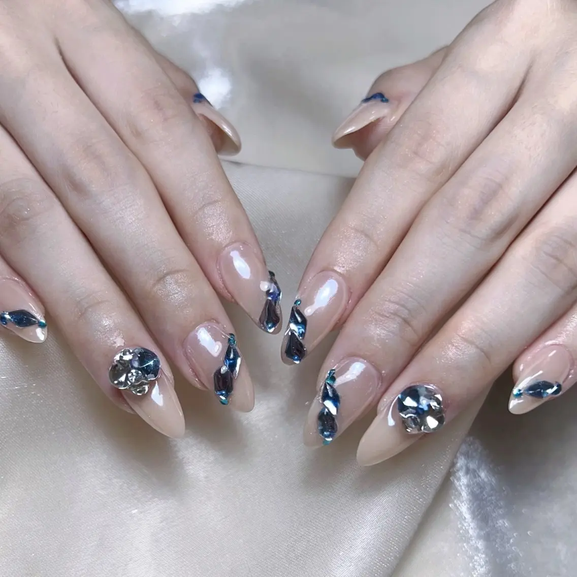 メンズ ネイル メンズ韓国風 アートネイル オーロラネイル ガーリー キラキラネイル ハンドネイル Nail salon 木にいるのネイルデザイン