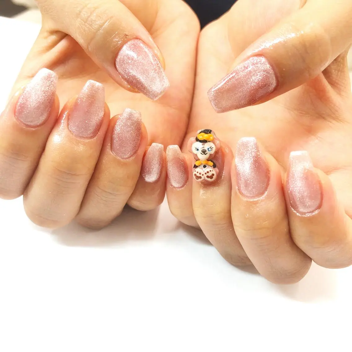 ネイル マグネットネイル ハンドネイル Minami 🍓のネイルデザイン