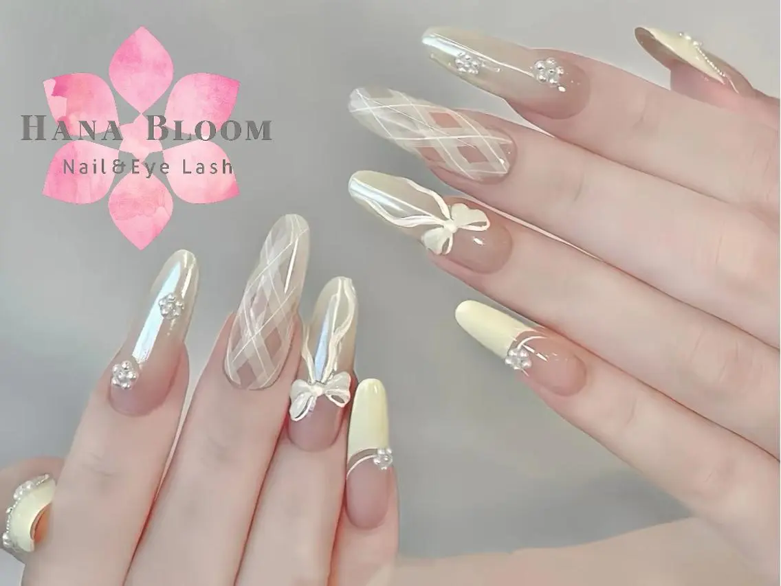 ネイル 長さ出し フレンチネイル ジェルネイル マグネットネイル ミラーネイル ハンドネイル ハンドケア Hana Bloom Nail💗YUIのネイルデザイン