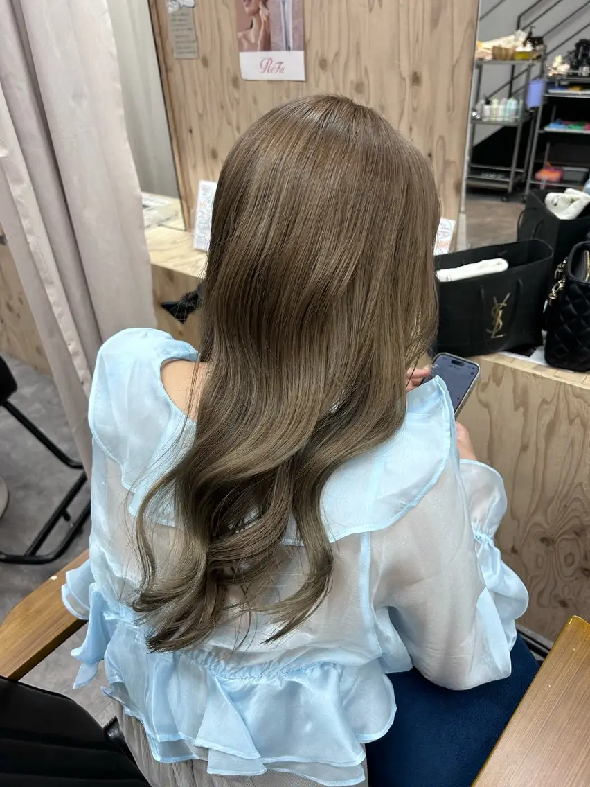 ロング ヘアカラー kyoka/レイヤー /ハッシュカットのヘアスタイル