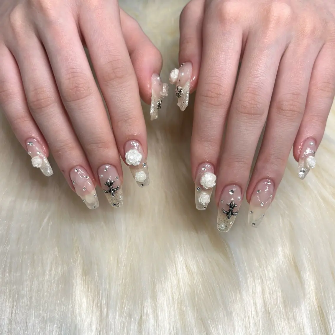 ネイル ハンドネイル Bianca浦和🍀 suminaのネイルデザイン