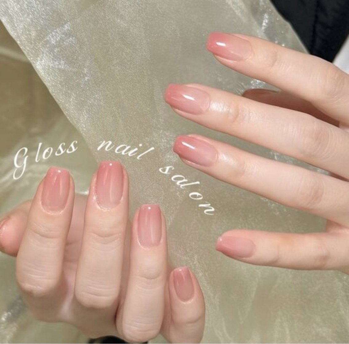 ネイル みゆ🐰 Gloss nailのネイルデザイン