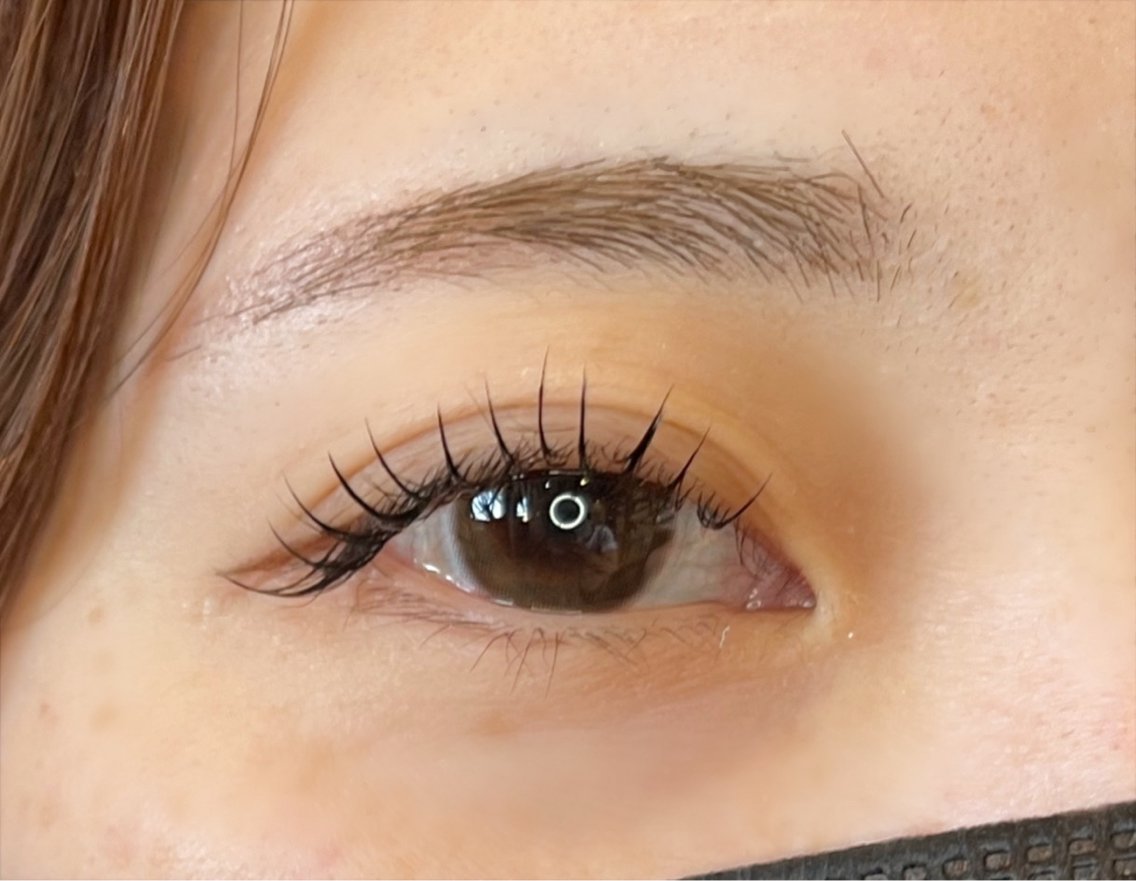フラットマットラッシュ80本(オフなし) カラーエクステはプラス500円になります。の写真