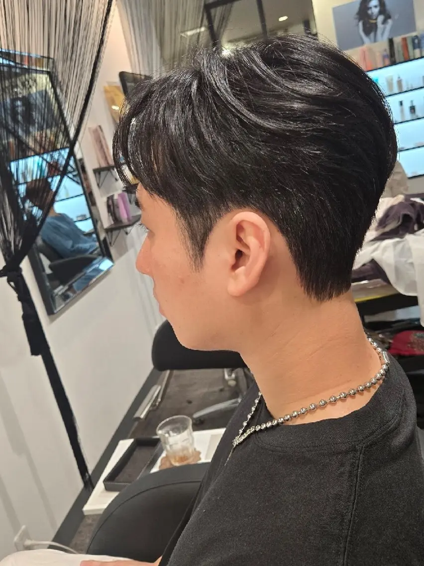 メンズ ダウンパーマ メンズ韓国風 メンズパーマ カット パーマ LEE HANAのヘアスタイル