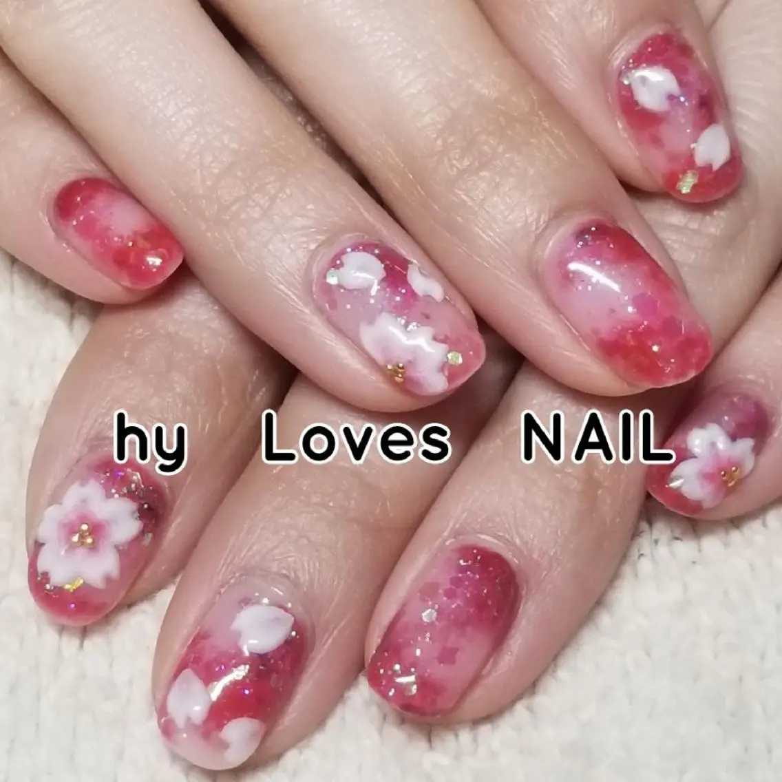 ネイル 桜ネイル ゴールド ラメ(グリッター) 大理石ネイル(マーブル) ニュアンスネイル ハンドネイル よしだ ひろきのネイルデザイン