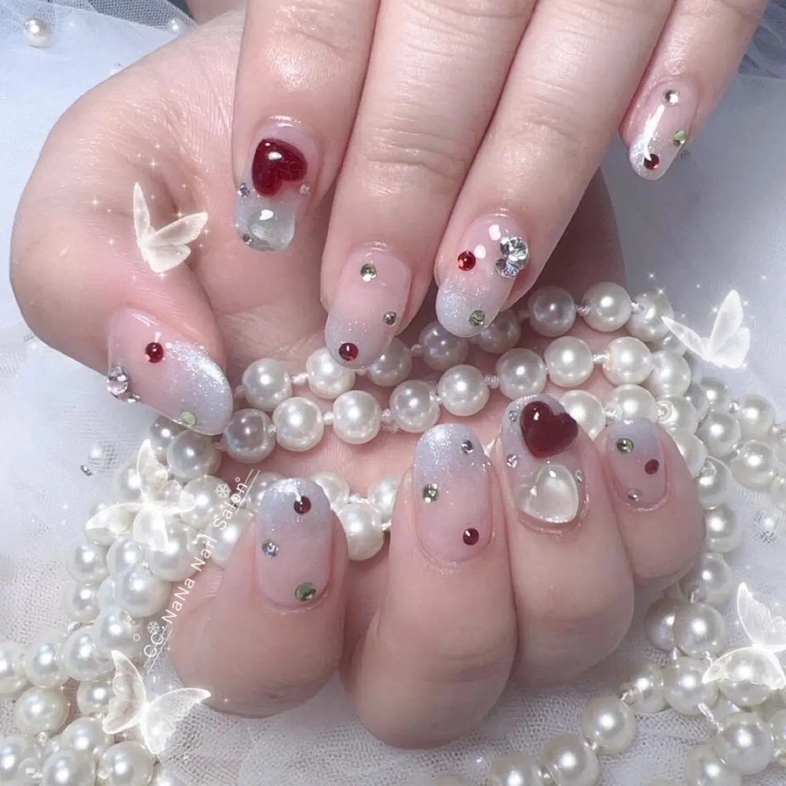 ネイル チークネイル フラッシュネイル ジェルネイル ハート キラキラネイル ハンドネイル 💎CC・NaNa 韓国風ネイル🌙Cのネイルデザイン