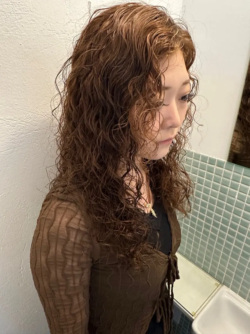 パーマ スパイラルパーマ パーマ 村岡 桃果のヘアスタイル