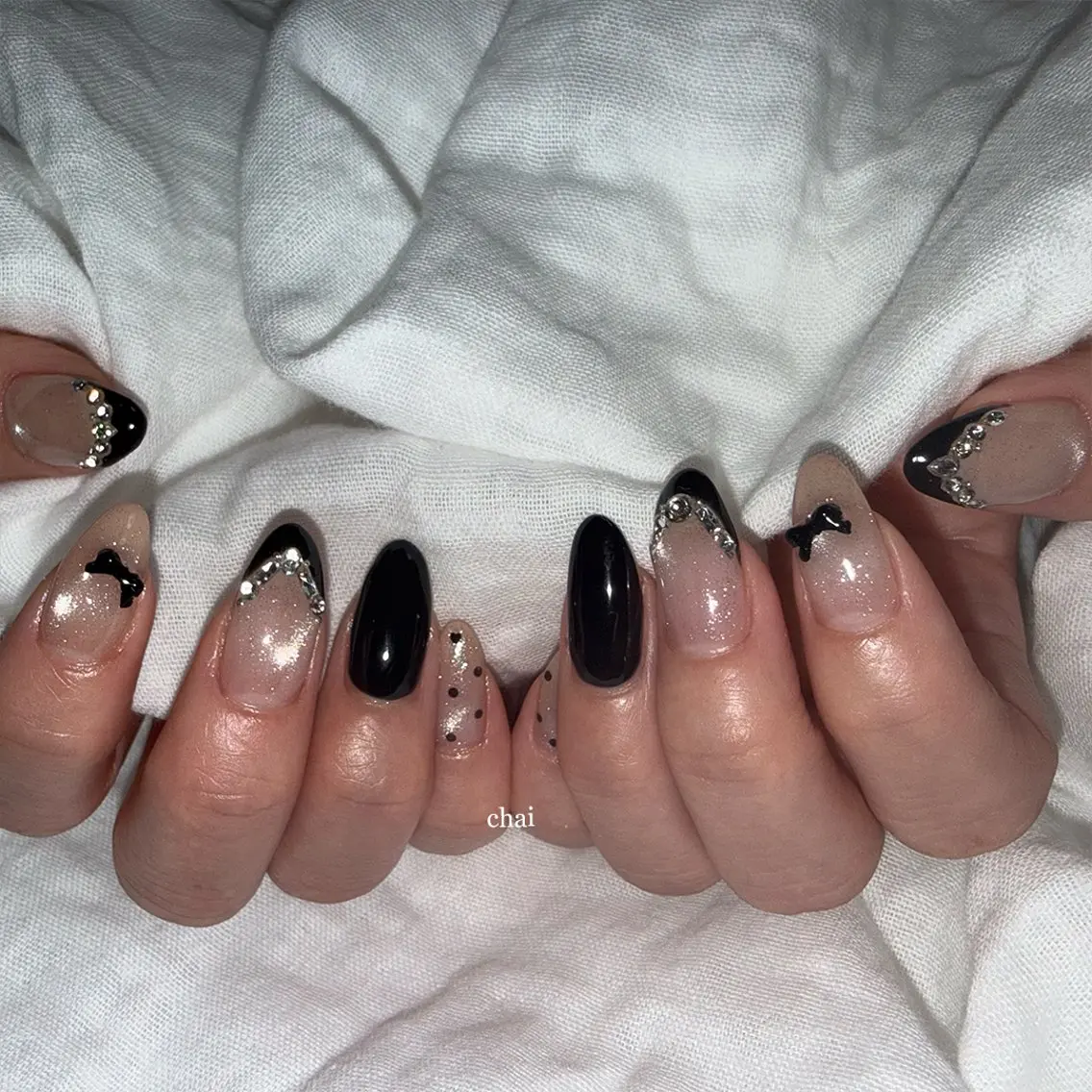 ネイル ドット ガーリー マグネットネイル リボン ハンドネイル chai nail +  eye📍鶴橋のネイルデザイン
