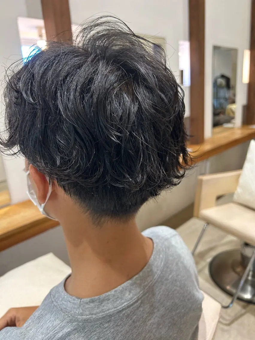 パーマ メンズ 波巻きパーマ 柳内 まゆのヘアスタイル