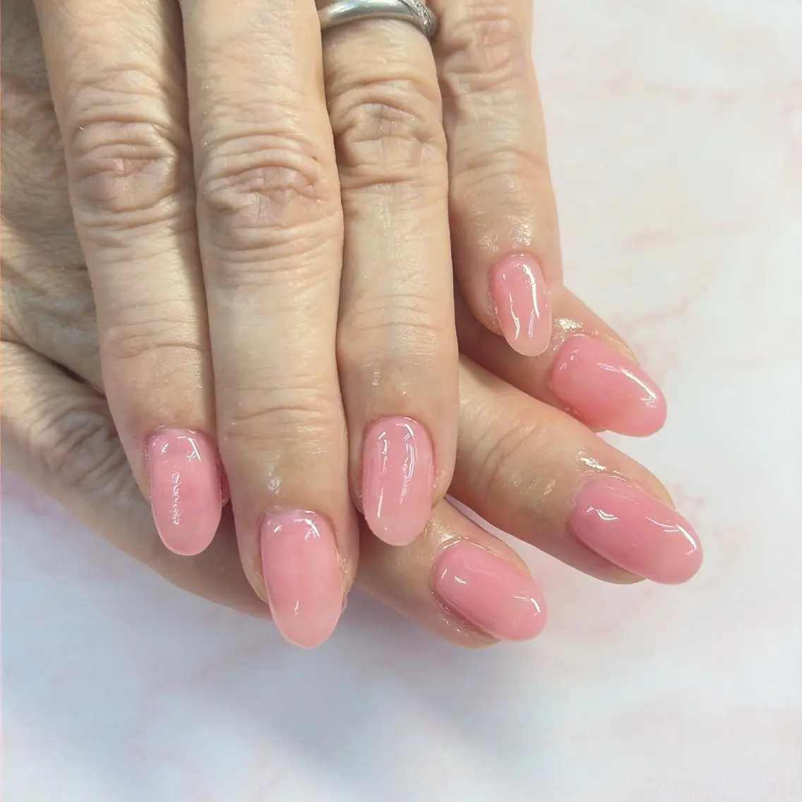 ミディアム ハンドネイル 🩷Momo Nails🩷のネイルデザイン
