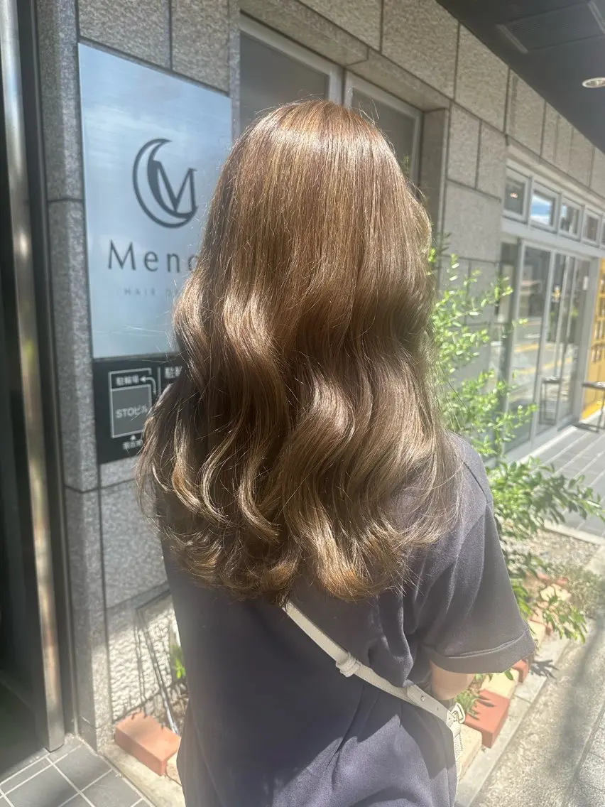 ロング カラー 保井 実奈美のヘアスタイル