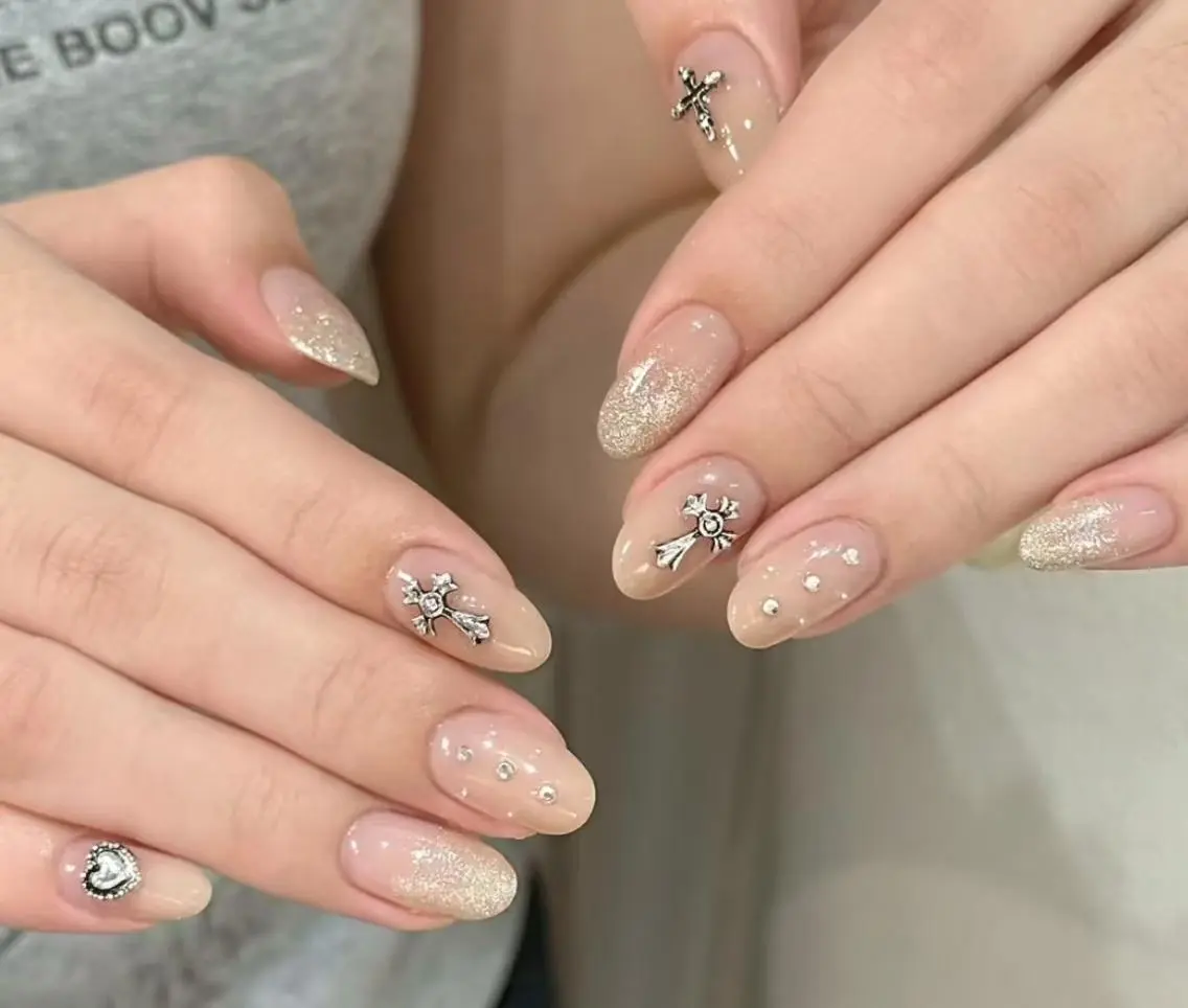 ネイル ハンドネイル ハンドケア 🍑 momo_nailのネイルデザイン