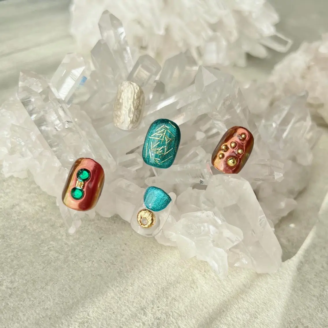 ネイル マグネットネイル ニュアンスネイル ショートネイル gemickle nailのネイルデザイン