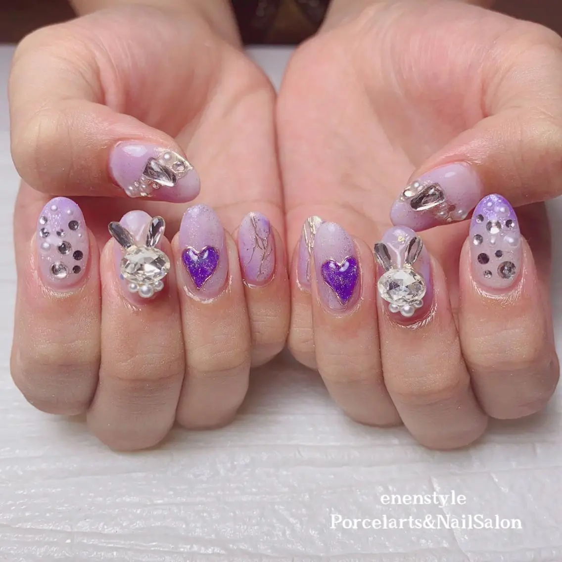 ミディアム ネイル 🐾enen style 🐾のネイルデザイン