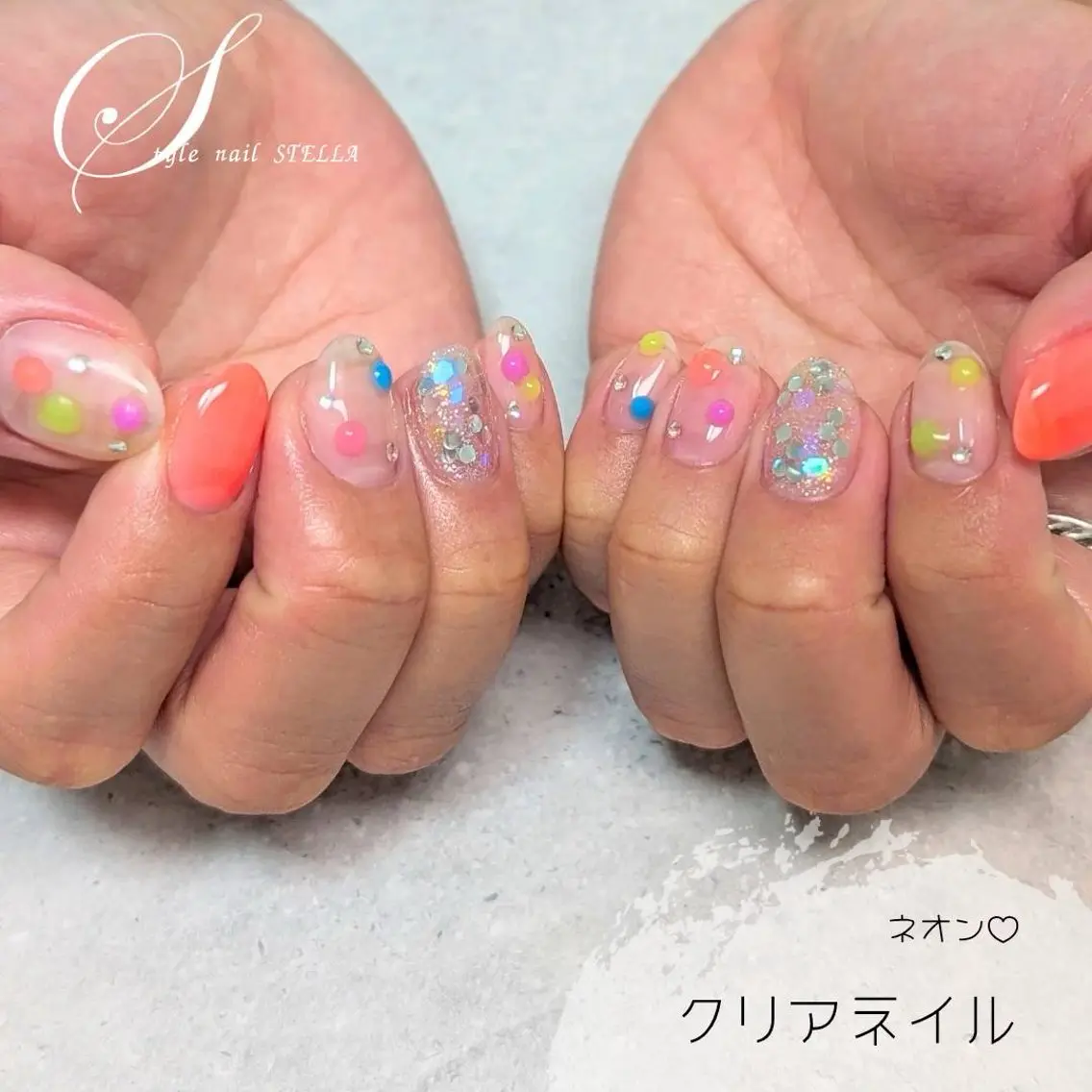 ネイル クリアネイル ドット ハンドネイル ステラ marikominoのネイルデザイン